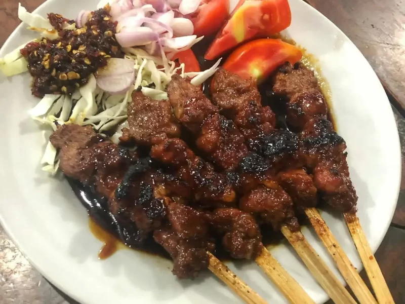 Pondok Sate H. Paijo: Menu, Harga, Fasilitas Lengkap dan Nyaman.
